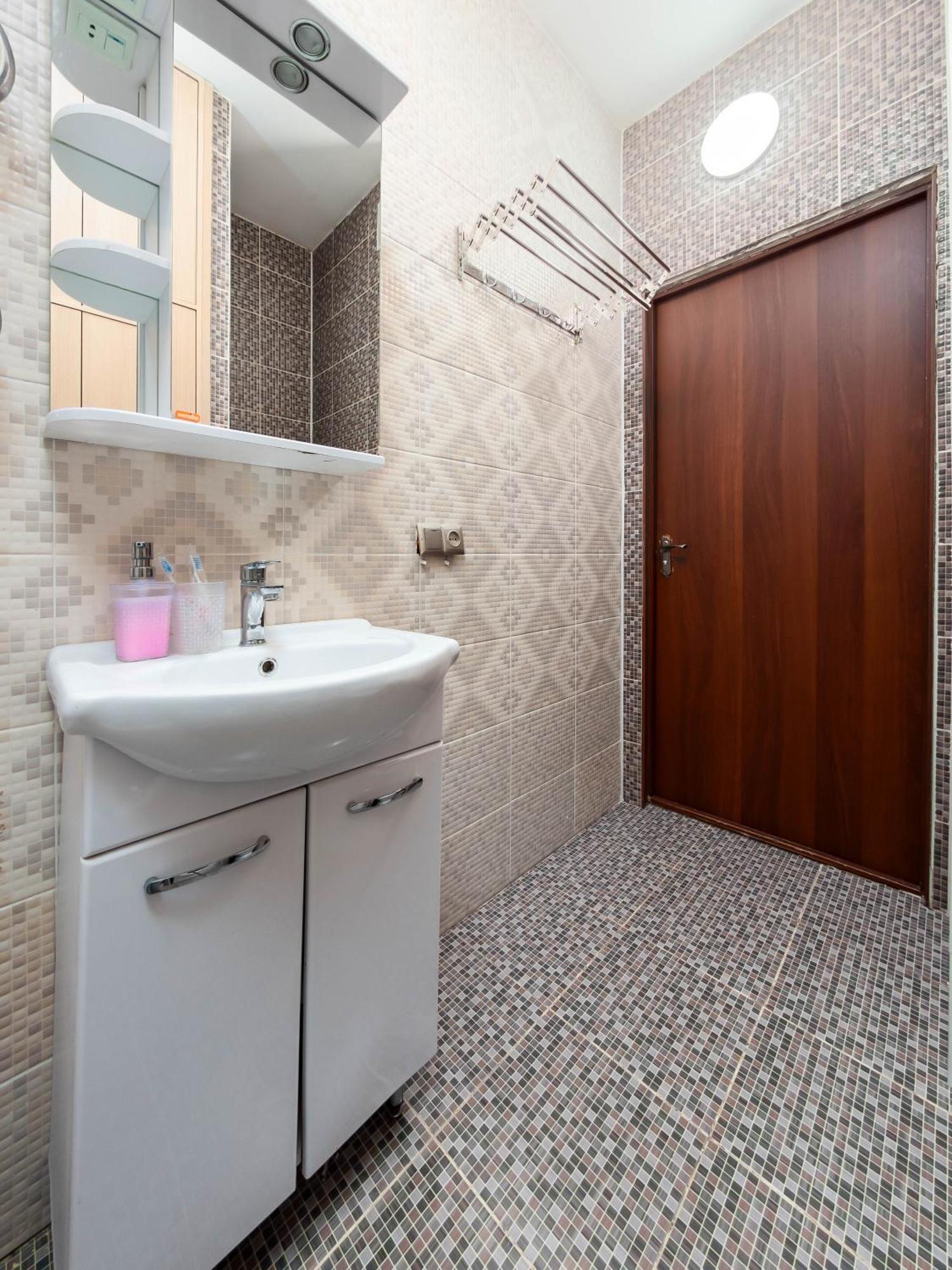 Apartment Оn Makatayeva 5 B アルマトイ エクステリア 写真